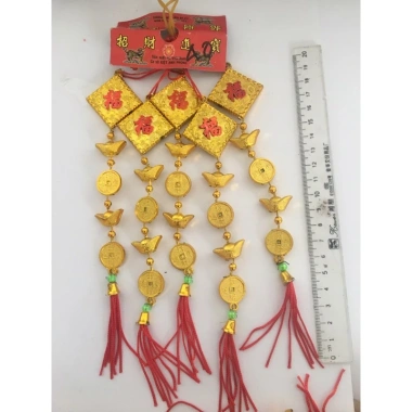 Combo khánh liễn 10-20 cành trang trí Tết cho cây mai, đào, quất - Giá chỉ 45.000₫ (giá gốc 57.150)