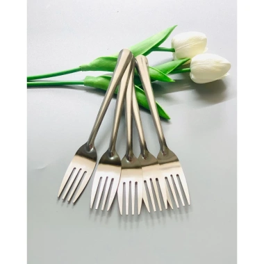 Combo Muỗng Nĩa Đa Dạng Giá Ưu Đãi 52.000 VNĐ và Bộ Dụng Cụ Ăn Uống Tiện Lợi Cho Gia Đình