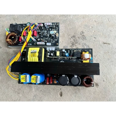 Combo nguồn liền 110V-220V 1.600W công suất lớn, loa kéo mạnh, rập main, đẩy âm thanh chuyên nghiệp