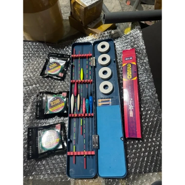 Combo phao đơn Đài 5 ngày + 2 đêm, 1 thẻo, 3 trục 3.260, 2 pin, hộp 44cm - Giá ưu đãi 104.719₫