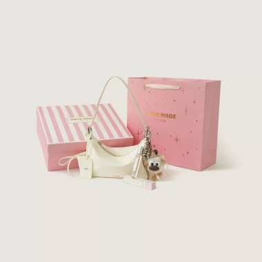 Combo Quà MATE MADE - Túi Xách Cloudy, Charm, Nước Hoa Peachy, Hộp Quà Hồng Kẻ Trắng - 860.000₫