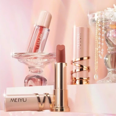 Combo Quà Tặng Mỹ Phẩm Cao Cấp Lễ Tết 8/3 20/11 Valentine 20/10 Giá 560k