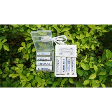 Combo sạc nhanh tự ngắt 1 sạc + 4 pin AA 4.600mAh Enemax - Dung lượng cao, sạc dự phòng mic hát, giảm 20% 8