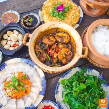 Combo tô chén dĩa phết xanh kiểu xưa 13-23 món, chân đinh, gốm xưa Nam Bộ 168k