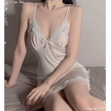 Cosplay Đầm Ngủ 2 Dây Ren và Quần Lót Khe Xẻ Satin - Giá Ưu Đãi 99.000₫ 3