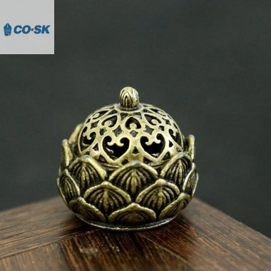 COUTR Đồng Retro Sen Rỗng Đốt Hương Dính Nắp Trang Trí Gỗ Đàn Hương VN 27,280₫ 11 COUTR Đồng Retro Sen Rỗng Đốt Hương Dính Nắp Trang Trí Gỗ Đàn Hương VN 27,280₫ 11