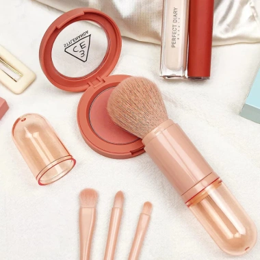 COVERGIRL Set Cọ Trang Điểm Du Lịch Size Nhỏ Hai Đầu Tiện Lợi Giá 60.000 VND 2
