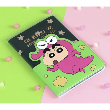 Crayon ShinChan Hộp Đựng Hộ Chiếu và Hành Lý Dễ Thương Ví Du Lịch Giá 149.280 VND