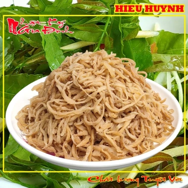 Củ Cải Muối 500gr dạng sợi thơm ngon truyền thống 5 Châu Đốc - 49.000 VND