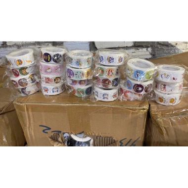 Cuộn dán 500 sticker Noel, dán khóa thiệp, trang trí hộp bánh kẹo Giáng Sinh, giá ưu đãi 11.000₫ 10 Cuộn dán 500 sticker Noel, dán khóa thiệp, trang trí hộp bánh kẹo Giáng Sinh, giá ưu đãi 11.000₫ 10