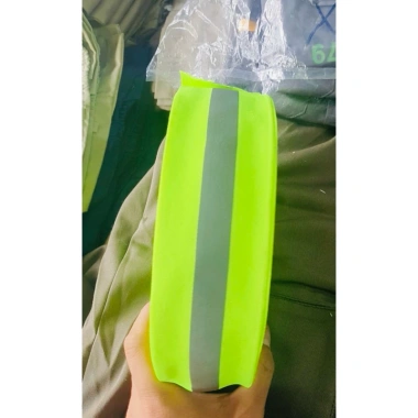 Cuộn dây phản quang 100m phát sáng may áo xanh chuối cam sọc bạc 2,5 hoặc 5cm, giảm giá 70.000 VNĐ 2 Cuộn dây phản quang 100m phát sáng may áo xanh chuối cam sọc bạc 2,5 hoặc 5cm, giảm giá 70.000 VNĐ 2