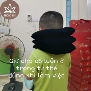 Đai hơi nâng cổ Gối hơi chữ U hỗ trợ kéo giãn đốt sống cổ - Giá chỉ 109.000 VND