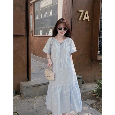 Đầm bầu tiểu thư cộc tay mùa hè công sở dạo phố, dáng suông đuôi cá, cài cúc trắng - Giá ưu đãi 169.000₫ 2