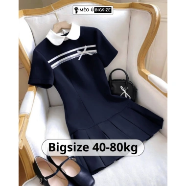 Đầm BIGSIZE Mèo Ú dáng A, ruy băng nơ trắng, cổ sen, đuôi xếp ly - Thanh lịch, giảm giá 319.000₫