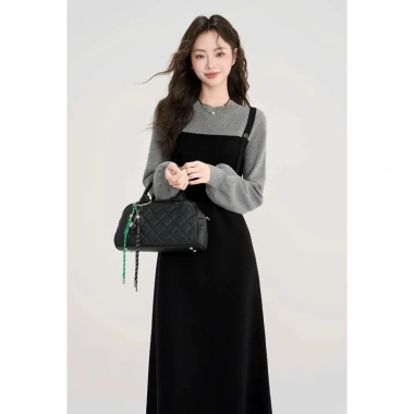 Đầm cổ tròn yếm đen chất chéo Ý, len lông thỏ mềm mịn, thanh lịch thu đông - Giá chỉ 239.000đ