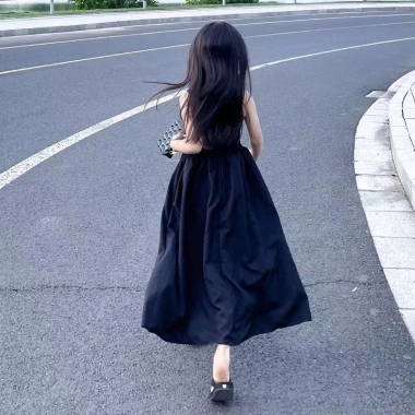 Đầm công chúa tay dài đen thời trang mùa thu cho bé gái 3-15 tuổi - Giá ưu đãi 182.412 VND