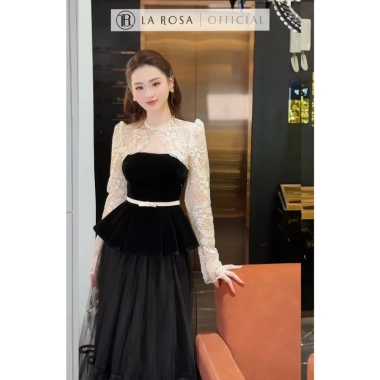 Đầm Dáng Dài La Rosa S1.039 – Áo Dài Tay Xòe Đai Eo Bật, Chân Váy Xếp Li Nhẹ, 495k