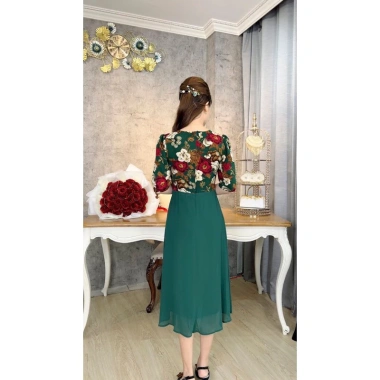 Đầm hoa cúc eo thắt thanh lịch, thiết kế tinh tế, phù hợp tiệc, công sở, dạo phố – Giá ưu đãi 277.200₫ 5 Đầm hoa cúc eo thắt thanh lịch, thiết kế tinh tế, phù hợp tiệc, công sở, dạo phố – Giá ưu đãi 277.200₫ 5