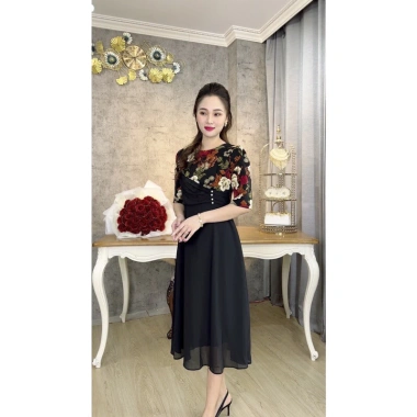 Đầm hoa cúc eo thắt thanh lịch, thiết kế tinh tế, phù hợp tiệc, công sở, dạo phố – Giá ưu đãi 277.200₫