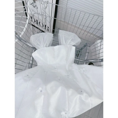 Đầm nữ trắng tay lưới ghép mảnh đính hoa Amity - Giá ưu đãi 199.000đ, phong cách thanh lịch, nhẹ nhàng