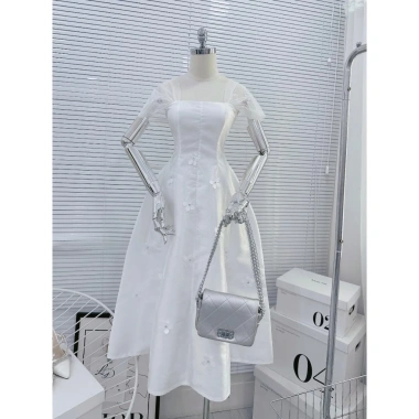 Đầm nữ trắng tay lưới ghép mảnh đính hoa Amity - Giá ưu đãi 199.000đ, phong cách thanh lịch, nhẹ nhàng 3 Đầm nữ trắng tay lưới ghép mảnh đính hoa Amity - Giá ưu đãi 199.000đ, phong cách thanh lịch, nhẹ nhàng 3