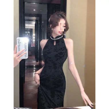 Đầm Qipao không tay cao cấp slim-fit tôn dáng - Mùa hè thoáng mát giá 742.445₫ Đầm Qipao không tay cao cấp slim-fit tôn dáng - Mùa hè thoáng mát giá 742.445₫