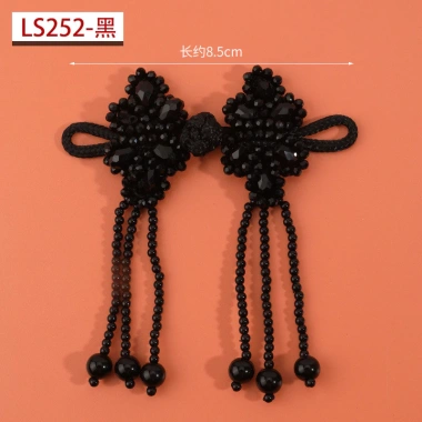 Đầm sườn xám handmade đính hạt ngọc trai, pha lê, nút chuồn chuồn độc đáo - 75.028₫ 12