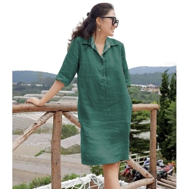 Đầm suông công sở SLINEN tay lỡ nẹp, cổ đức, túi sườn - Linen bột, giá 329k