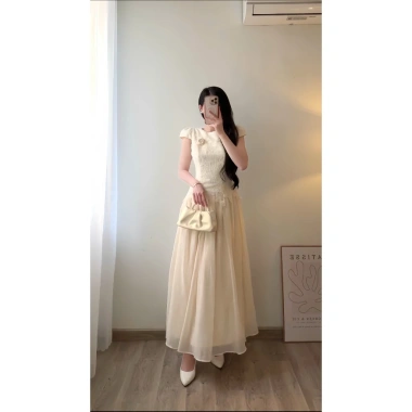 Đầm tiệc dài D324 Cabernet Felity cổ tròn tay dài phối hoa xinh xắn - Giảm giá, chỉ 469.000₫ 3 Đầm tiệc dài D324 Cabernet Felity cổ tròn tay dài phối hoa xinh xắn - Giảm giá, chỉ 469.000₫ 3