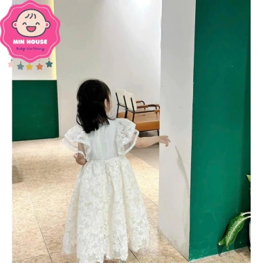 Đầm trắng công chúa 2 lớp cho bé gái 12-35kg dưới 1m30, tay cánh tiên, chỉ 199k 4 Đầm trắng công chúa 2 lớp cho bé gái 12-35kg dưới 1m30, tay cánh tiên, chỉ 199k 4