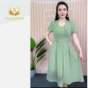 Đầm trung niên cổ V sang trọng công sở lụa Pháp CARO-VD - Giá chỉ 258.000₫ 4
