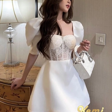 Đầm váy nữ Tafta cổ vuông tay bồng, eo ren xương cá, thiết kế Kemi - Giá 149.500₫