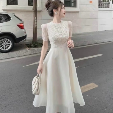 Đầm xoè dự tiệc dài chất tơ phối lưới đính đá - Sang trọng, giảm giá 305.000₫ 2