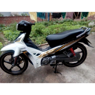 Dàn áo Sirius Trắng Đen 50/110cc - nhựa bóng & nhám, kèm tem Ver Zin RC - 849.000₫ 2