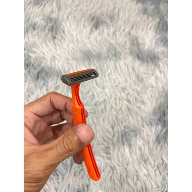 Dao Cạo BIC 3 Lưỡi Chính Hãng Gói 4+2 - 6 Cây, Giá 70.000 VNĐ giảm 14.000 7 Dao Cạo BIC 3 Lưỡi Chính Hãng Gói 4+2 - 6 Cây, Giá 70.000 VNĐ giảm 14.000 7