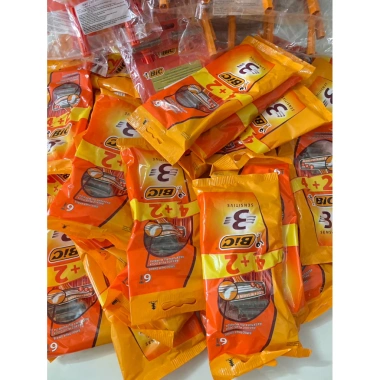 Dao Cạo BIC 3 Lưỡi Chính Hãng Gói 4+2 - 6 Cây, Giá 70.000 VNĐ giảm 14.000 9 Dao Cạo BIC 3 Lưỡi Chính Hãng Gói 4+2 - 6 Cây, Giá 70.000 VNĐ giảm 14.000 9