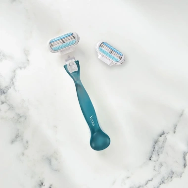Dao cạo Gillette Venus Comfortglide White Tea: Siêu mượt, hương trà trắng, chỉ 189.000₫ 6