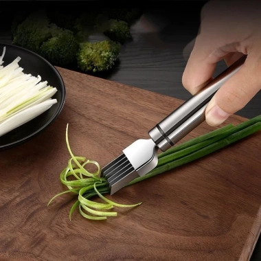 Dao cắt sợi hành, chẻ rau muống inox không gỉ, có nắp đậy lưỡi - Giá 34.320₫ 3