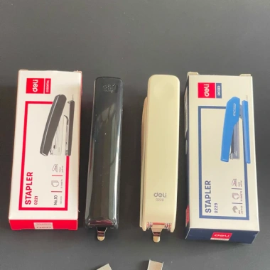 Dập ghim số 10 Deli 221/229 - Công cụ dập ghim chất lượng, giảm giá 20% chỉ 31.000 VND