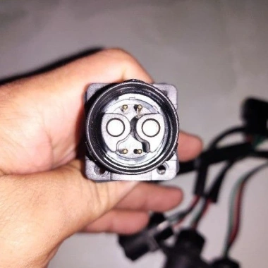 Đầu giắc sạc xe điện VinFast Klara, Impes, Ludo, Vento, Theon - Giá 780.000đ