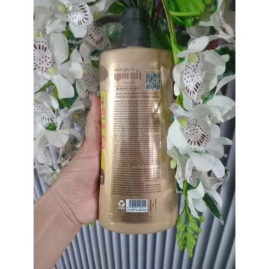 Dầu gội dược liệu Nguyên Xuân hương hoa bồng bềnh dưỡng tóc chắc giá 204.300₫ 2 Dầu gội dược liệu Nguyên Xuân hương hoa bồng bềnh dưỡng tóc chắc giá 204.300₫ 2
