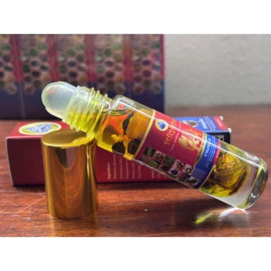 Dầu lăn thảo dược Thái Lan Pitchapa 8ml - Giảm đau đầu, chóng mặt, say xe, muỗi đốt, thư giãn tinh thần, chỉ 59.000₫