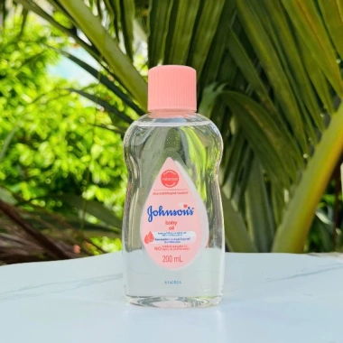 Dầu massage dưỡng ẩm Johnson's Baby Oil hồng 50ml-200ml - An toàn bé, giá 70.000₫