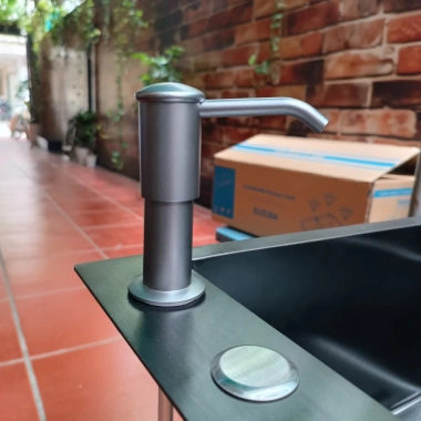 Đầu Nhấn Xà Phòng & Vòi Hút Dầu Rửa Bát - Bộ Gắn Chậu Rửa Chén, Tiết Kiệm Nước, Giá Ưu Đãi 55.000₫ 6 Đầu Nhấn Xà Phòng & Vòi Hút Dầu Rửa Bát - Bộ Gắn Chậu Rửa Chén, Tiết Kiệm Nước, Giá Ưu Đãi 55.000₫ 6