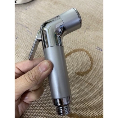 Đầu xịt nhà vệ sinh ba khoang ti đồng - Bền, tiết kiệm nước, giá 46.000 VNĐ