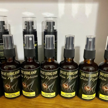 Dầu xịt xoa bóp xương khớp Diệu Nghiệm 50ml - Giảm đau nhức cơ xương khớp, chỉ 39.000đ