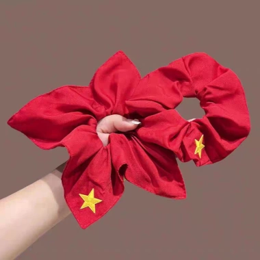 Dây buộc tóc ngôi sao năm cánh màu đỏ - Đuôi ngựa thấp, giá chỉ 39.600đ 3