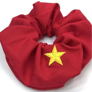 Dây buộc tóc ngôi sao năm cánh màu đỏ - Đuôi ngựa thấp, giá chỉ 39.600đ 7