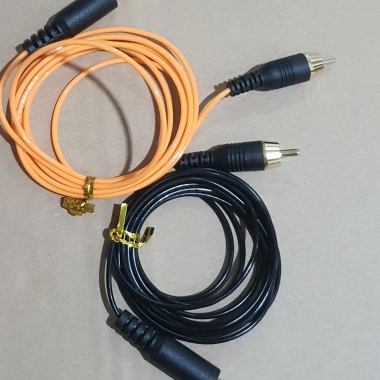 Dây cắm RCA sợi nhỏ mạnh màu vàng‑hồng, chân vuông góc – Dùng cục nguồn máy pen, giảm còn 125k