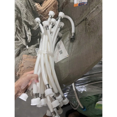 Dây cấp nước nhựa trắng 40cm - Lắp bình nóng lạnh, bệt chậu, vòi bếp, Giá 18.999 VND